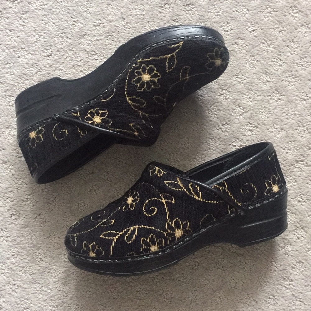 Dansko shoes
